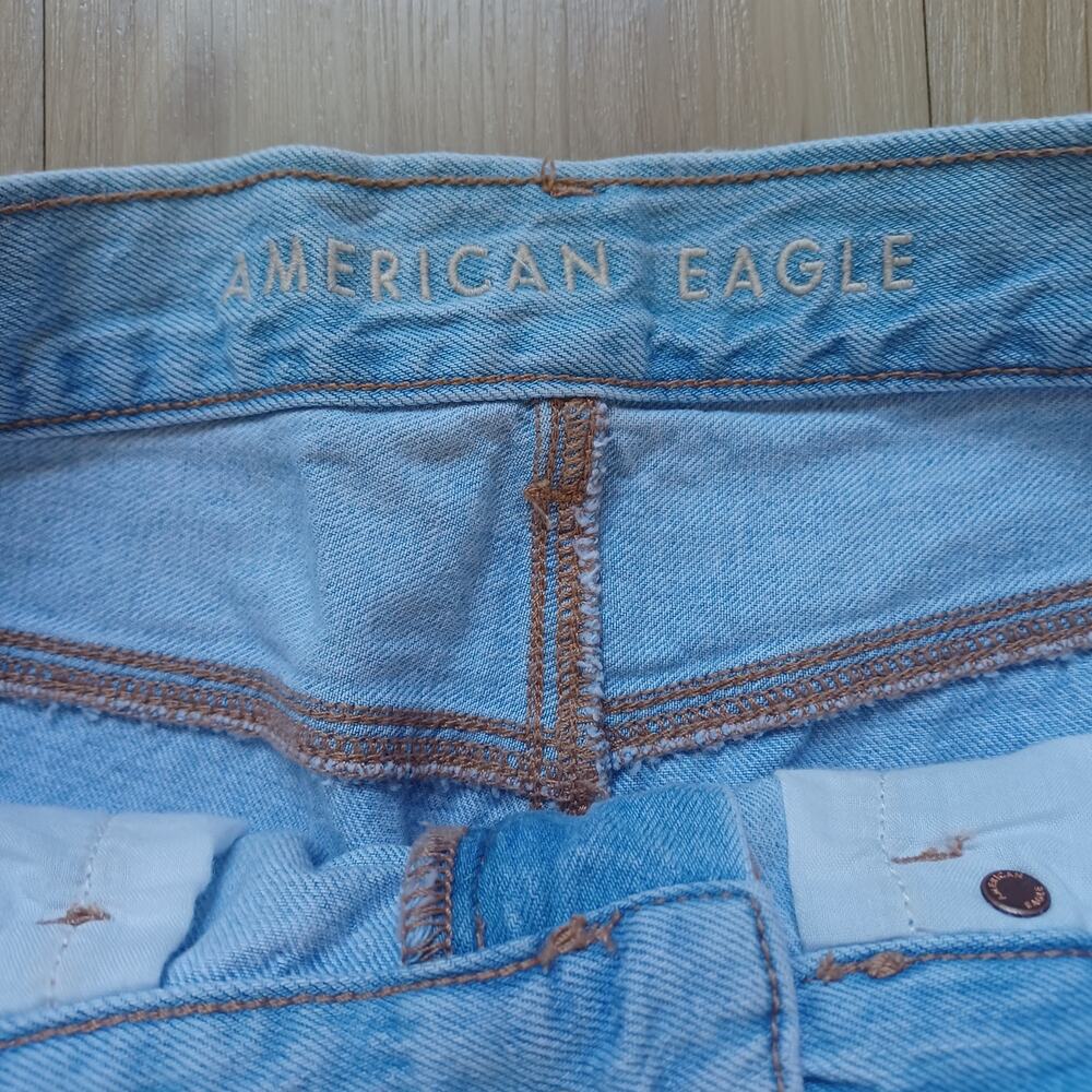 AE Dreamy Drape Highest Rise Baggy Shorts Light Wash 4 - Picture 13 of 15
